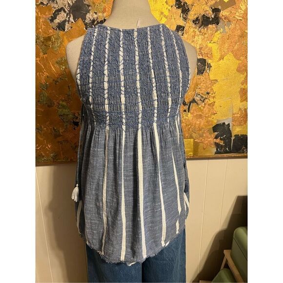 Free People Obi Posey Side Tie Smocked Blue & White Boho Tank Top S - Picture 6 of 8